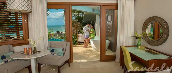 Caribbean Beachfront Walkout Grande Luxe Club Level Room w/ Patio Tranquility Soaking Tub - WGBT