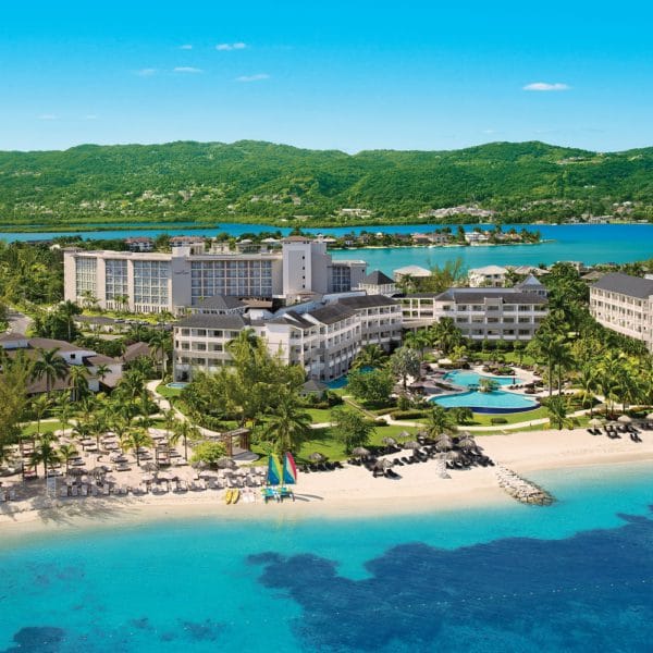 Breathless Montego Bay | Jamaica Honeymoon Packages & More | Honeymoons Inc